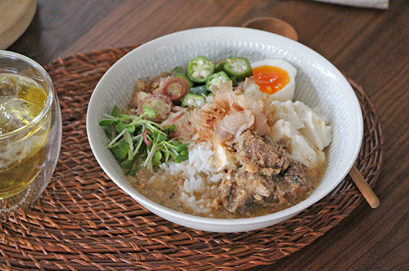 さば缶とオクラの豆腐冷や汁