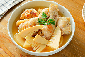 手羽元とたけのこの煮物