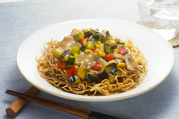 夏野菜と豚肉のあんかけ揚げそうめん