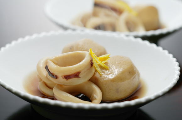 里芋といかの煮物