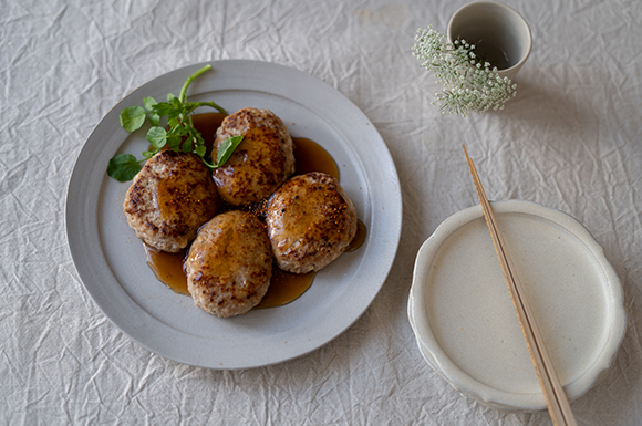 照り焼きたれの豆腐ハンバーグ