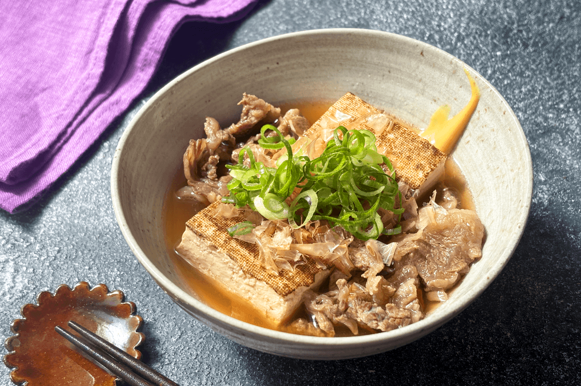 つゆまで飲み干す！甘くない肉豆腐