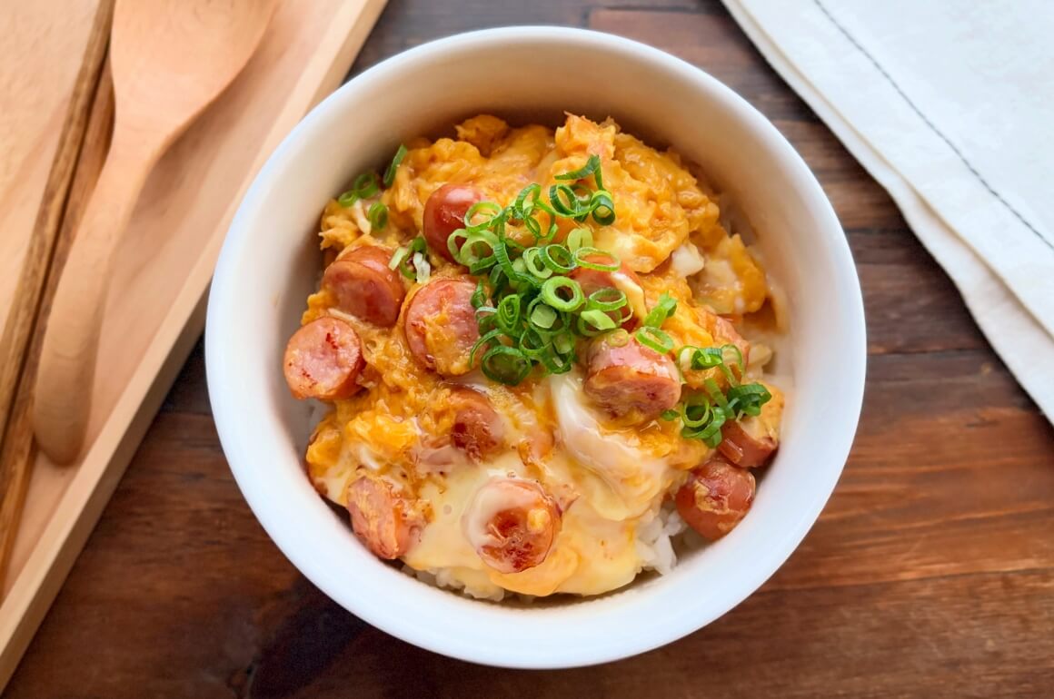 とろたまウインナー丼