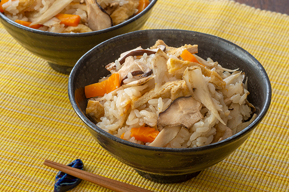 うどんつゆの素で！簡単炊き込みご飯