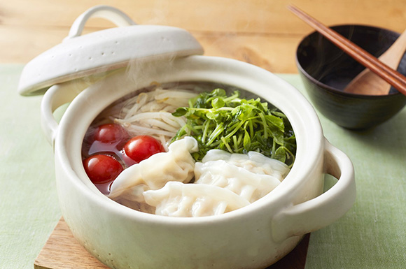 餃子と豆苗ともやしの鍋