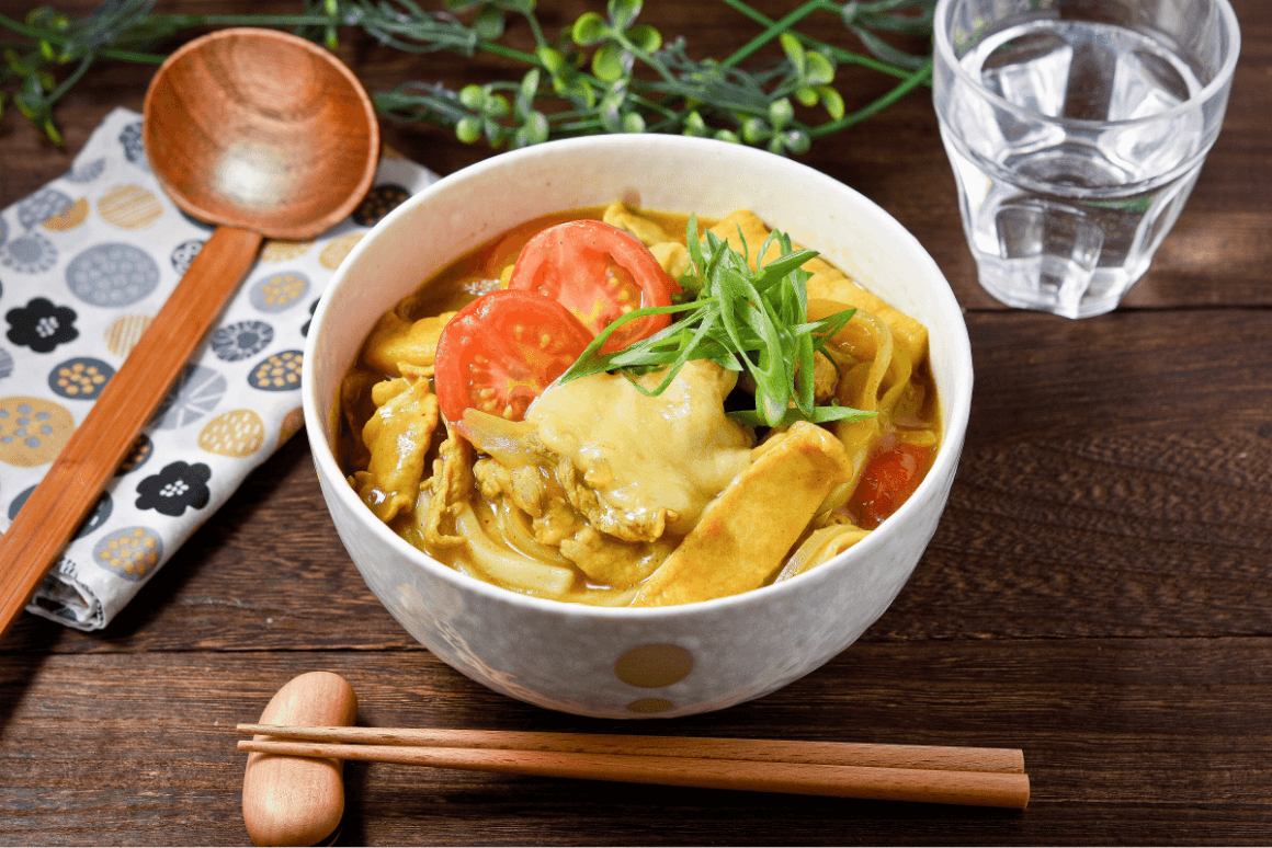 トマトチーズカレーうどん