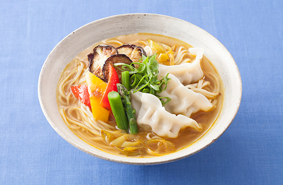 ギョーザ入り冷やしカレー麺