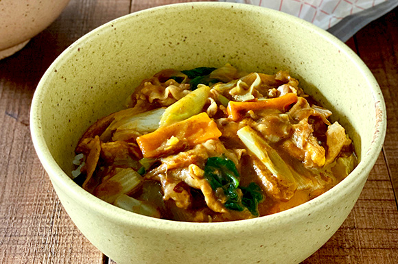 おかか香る☆たっぷり野菜の和風カレー丼