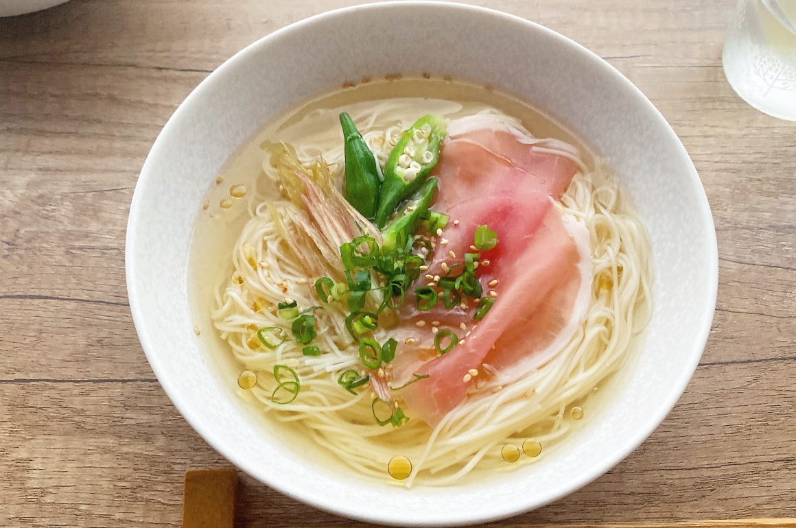 生ハムと薬味のゆずこしょう風味そうめん