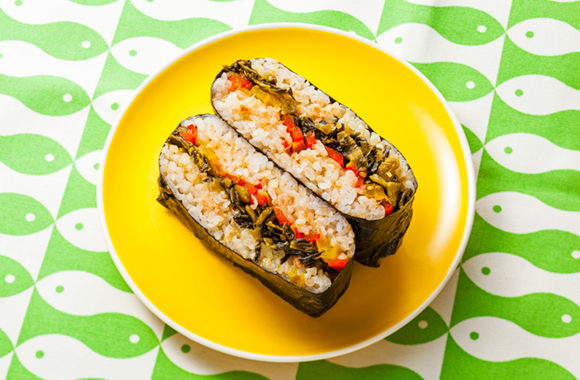 おかかご飯とパプリカのおにぎらず