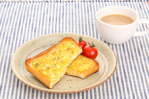 カツたまトースト