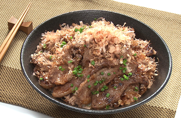 和風牛カルビ丼