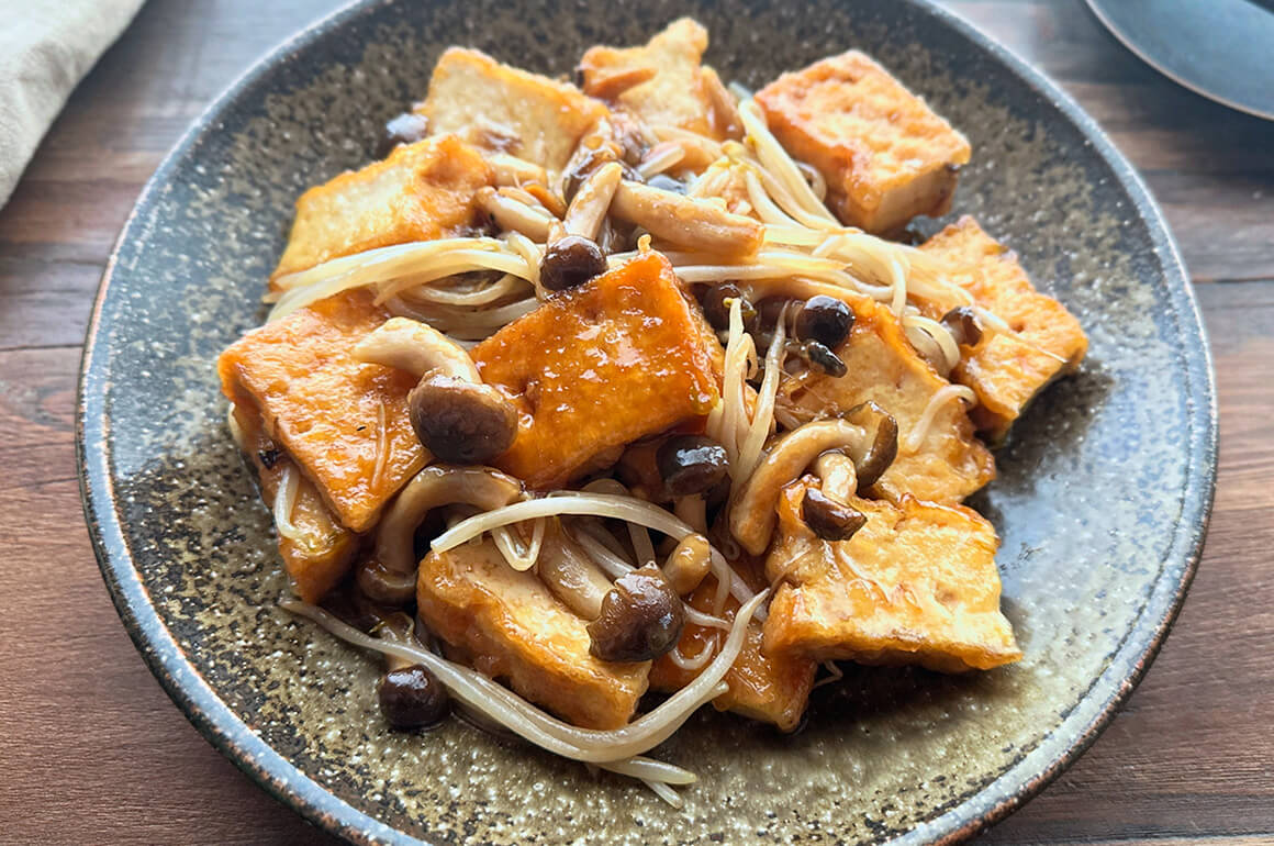 厚揚げときのこのうま味照り焼き