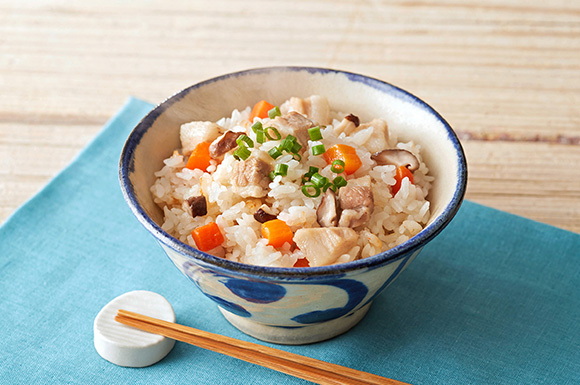 沖縄風豚と野菜の炊き込みご飯