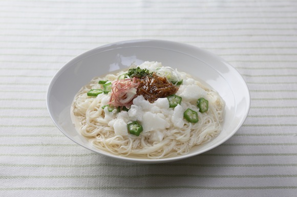 たたき長芋となめたけの白だしそうめん