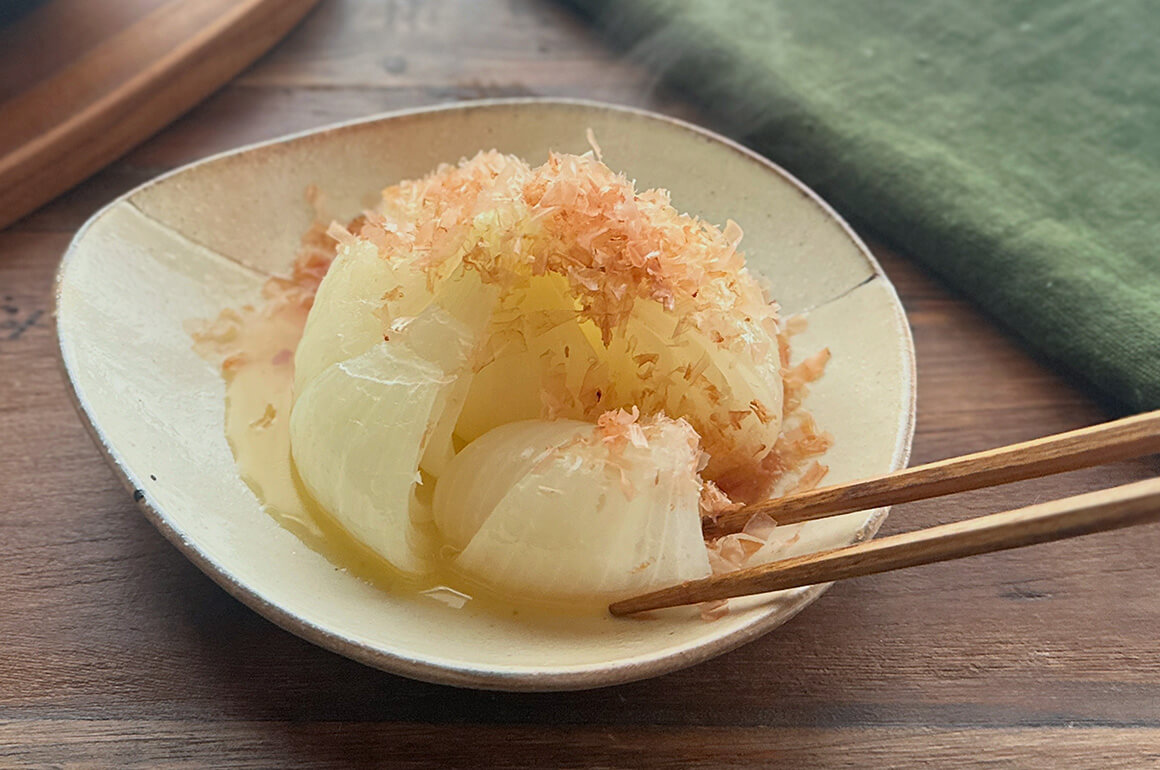 新玉ねぎの丸ごとレンジ蒸し