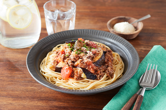 白だしで出来る！なすとひき肉のトマトパスタ