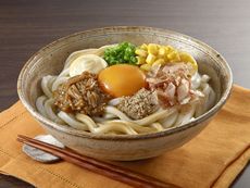 マヨコーンとなめ茸の釜玉うどん