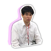人事部 鈴木 文哉